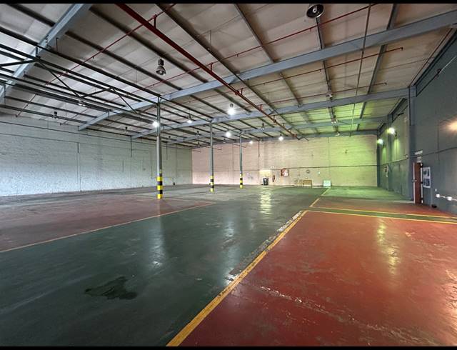 1,550M² WAREHOUSE TO LET IN EPPING INDUSTRIAL